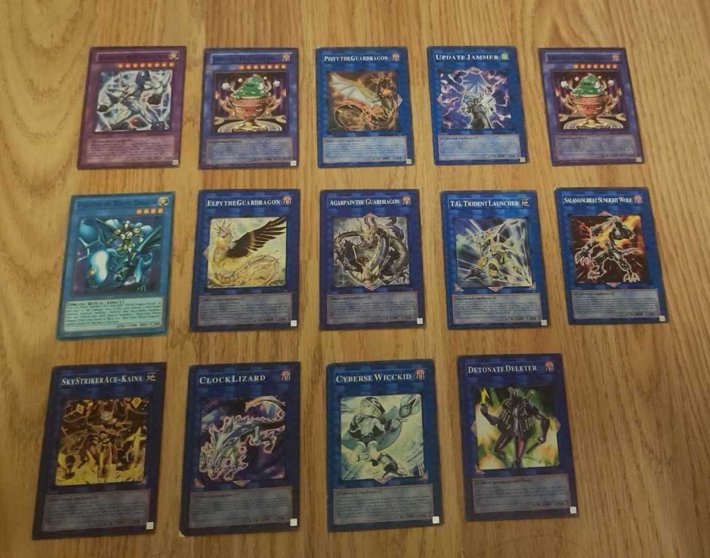 Продавам Yu Gi Oh карти