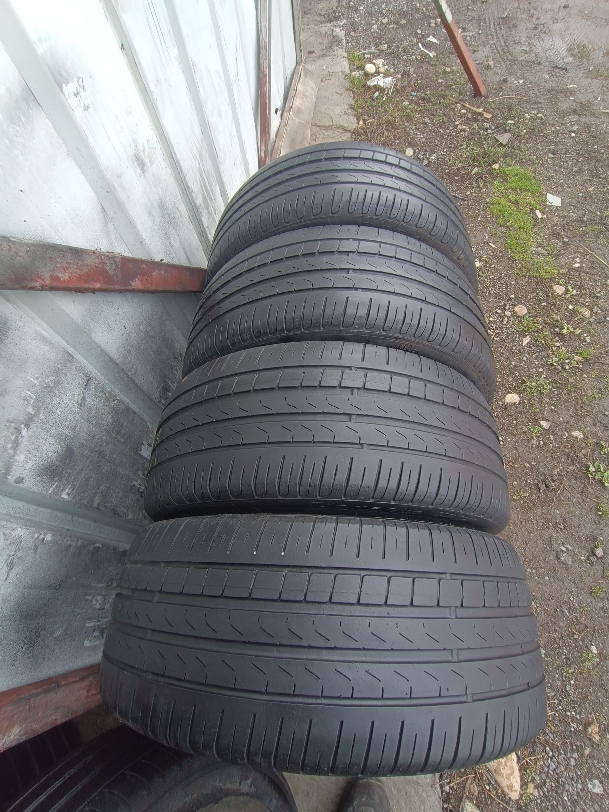 235/40/19 Pirelli Дот 0920