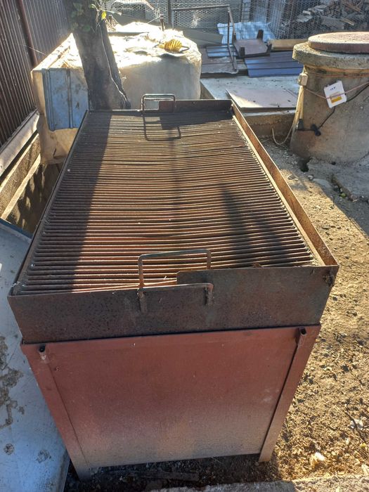 Gratar de vanzare pentru Agenti Economici