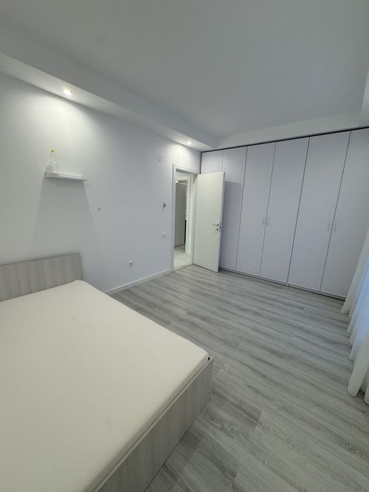 Apartament Spatios 3 camere Cosmopolis