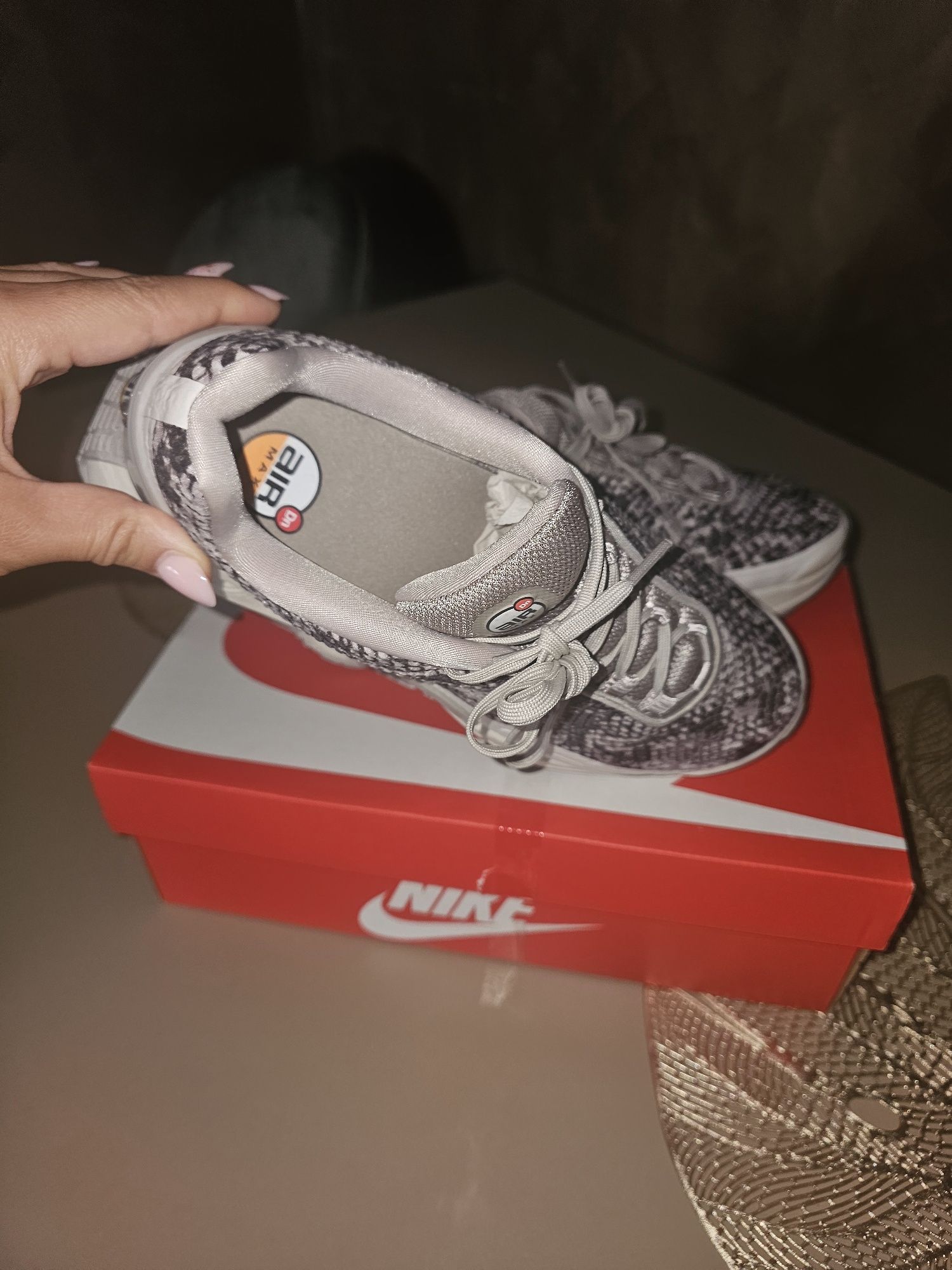 Найк air max DN.