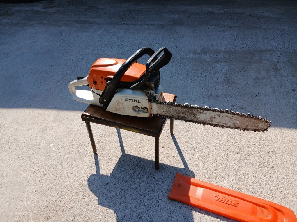 Vând drujba stihl ms 271 c