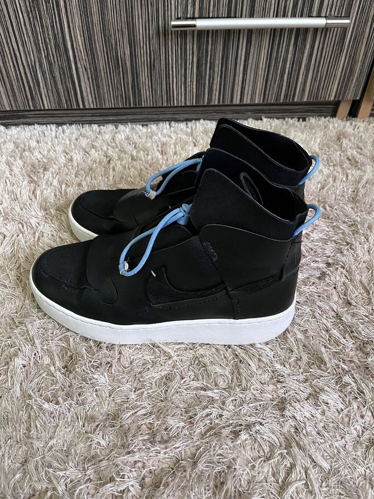 Nike Vandalised LX Black