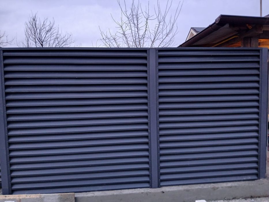 Construim garduri stil jaluzea sipca metalica tabla cutata