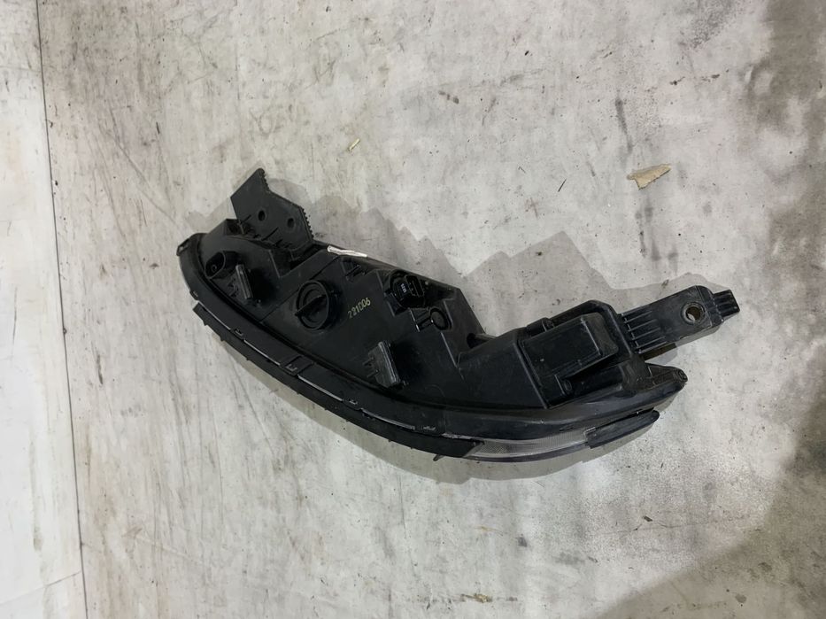 Far dreapta, Hyundai Kona, facelift, 2020, 2021, 2022, 2023, cod origine OE 92208-J9600.