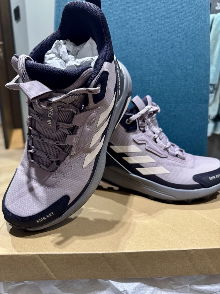 Adidas Terrex дамски боти