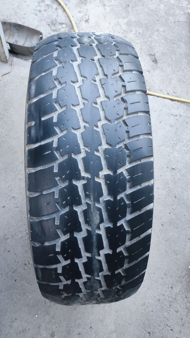 2 шт Б/у шина на внедорожник 31x10.50 R15 LT 109Q LOAD RANGER