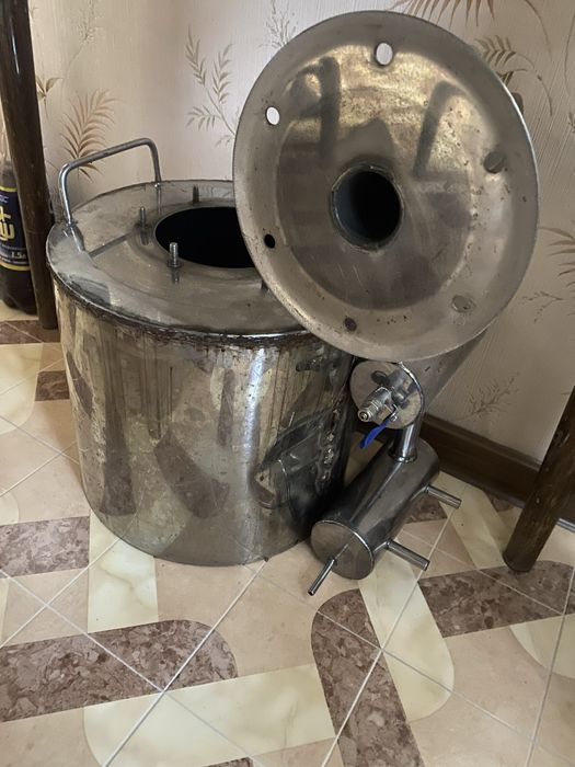 Дистиллятор с двумя сухопарнтками продам