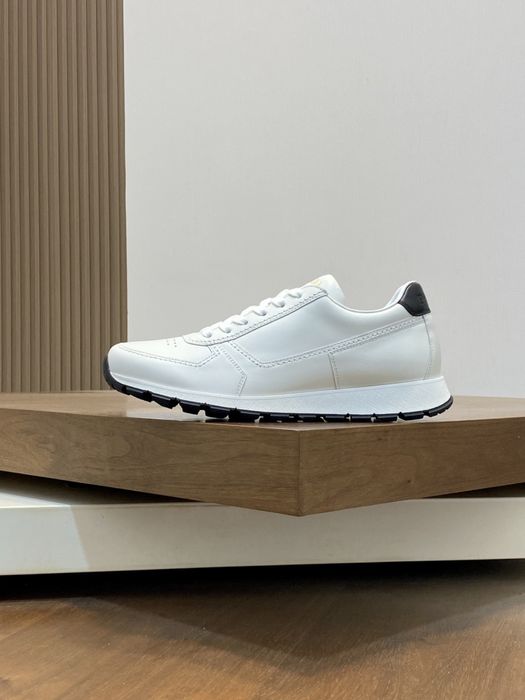 Adidasi Prada , calitate premium , pe comanda , noi , 43