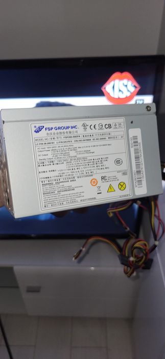 Vând sursă si placa video