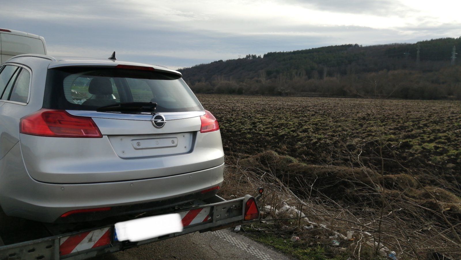 dezmembrez opel insignia. vivaro