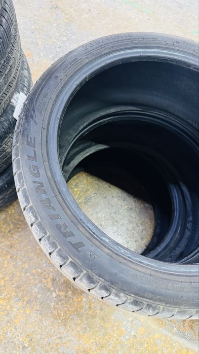 Продам шины р17 235/40 бу