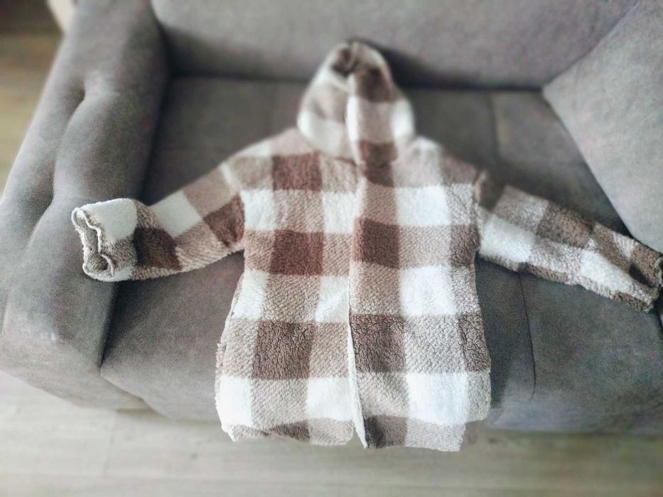Продам курточку теплую,мягкую
