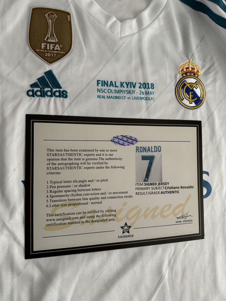 Tricou semnat de Cristiano Ronaldo Real Madrid