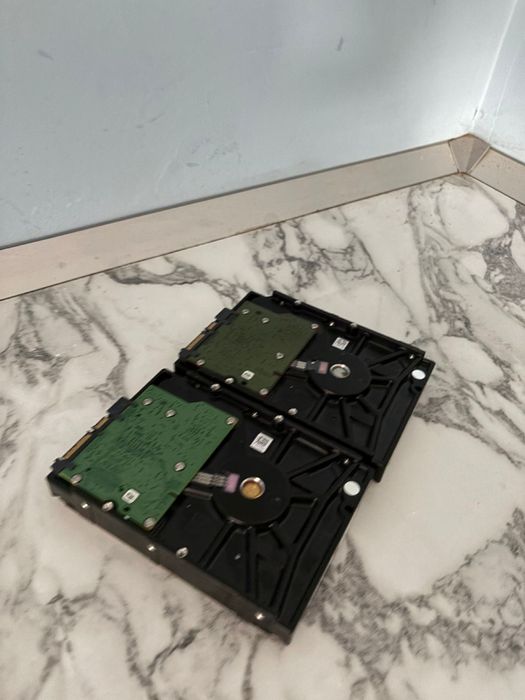 Продаются 2 диска по 2тб