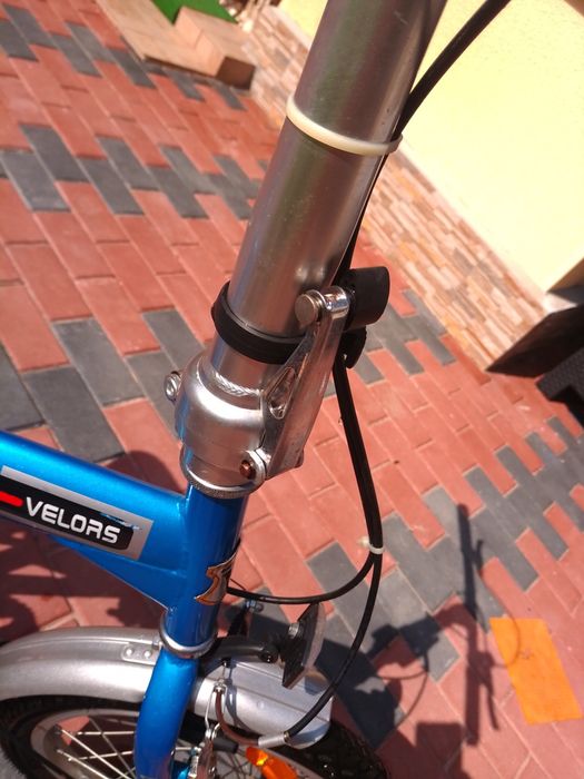 Vând bicicleta pliabila copii