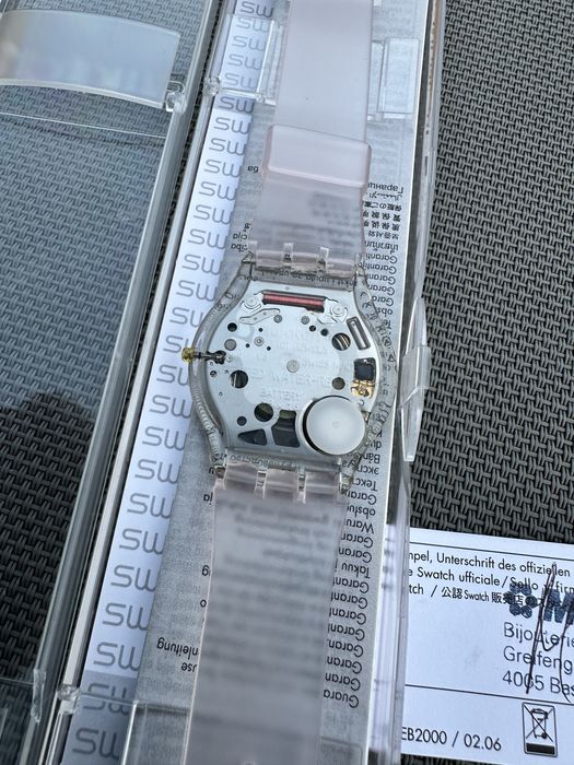 Ceas extrem subtire Swatch Skin SFK274 Out Collector Watch