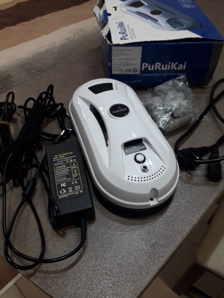 Робот за прозорци PURUIKAI