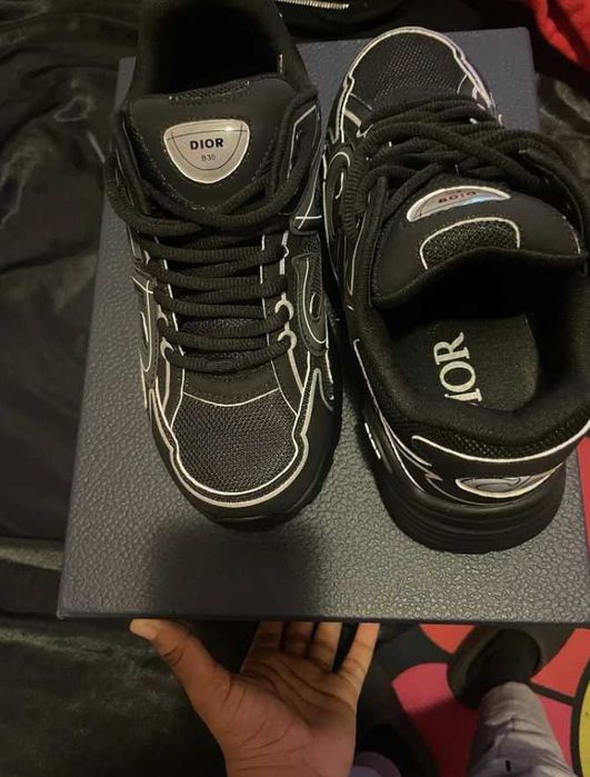 Dior B30 Triple Black (reflective)