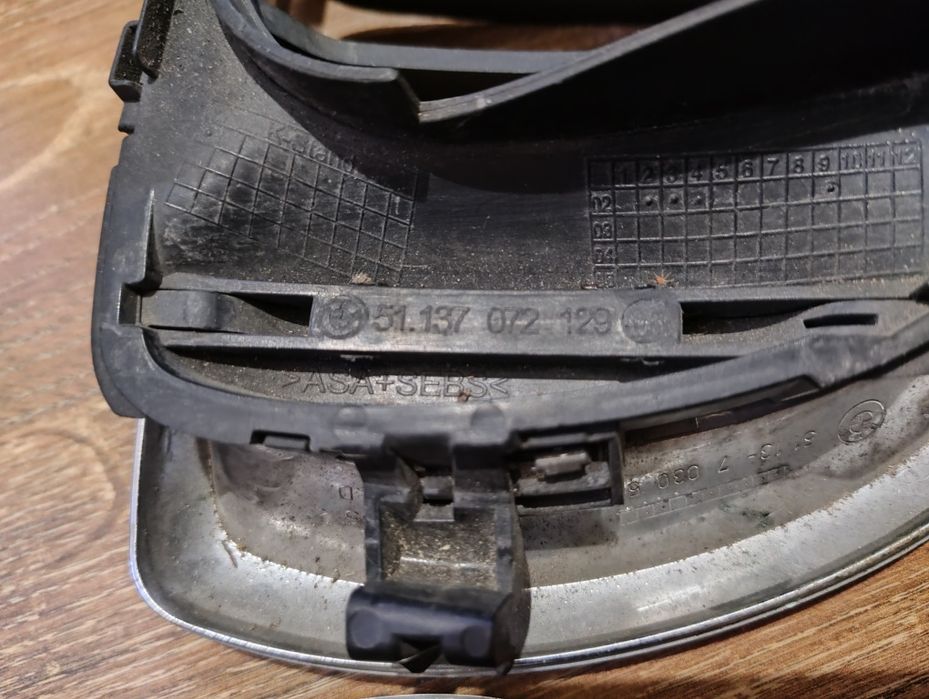 Grila radiator nara stanga dreapta Bmw Seria 3 E46