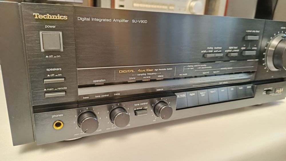 Усилитель. Technics SU-V90D