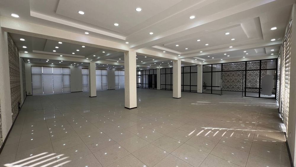 Нотурар бино 1000квм. Нежилое здания ор.Паркентская рынок