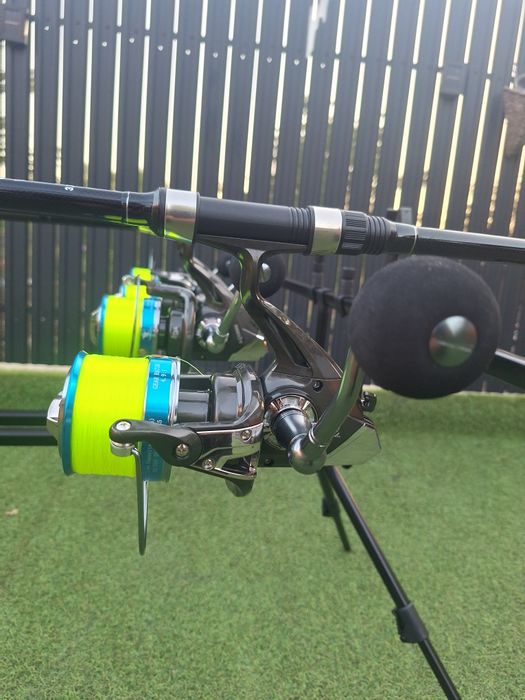 Set 4 Lansete Crap Pro FLx 9  3.90m 3.75 LBS 2 tronsoane Lbs + 4 Mulin