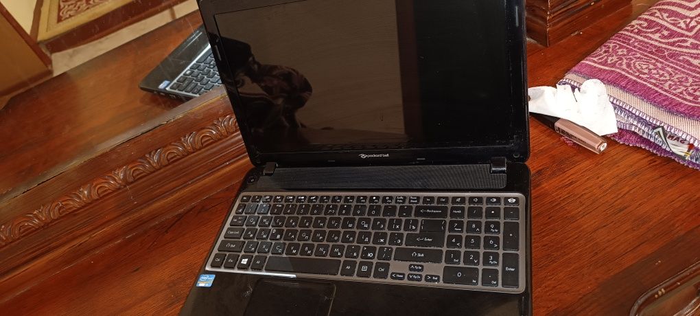 Packard bell ноутбук