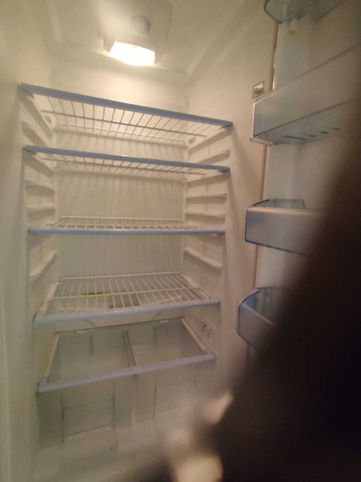 vand combina frigorifica arctic, utilizata, stare foarte buna, 750 lei