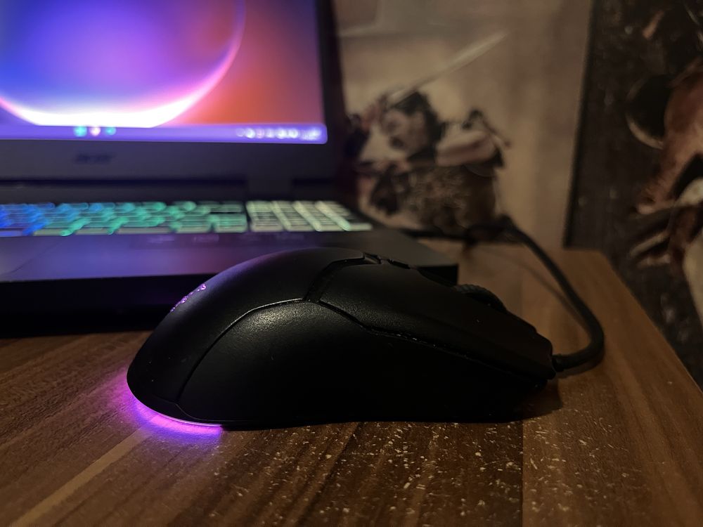 Acer Nitro 15.6" i7 RTX 4060 (като нов) + Razer Viper Mini + стойка