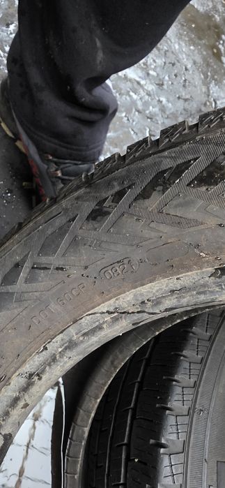 Гуми 2бр 205/55/16 - 1бр  - 75лв