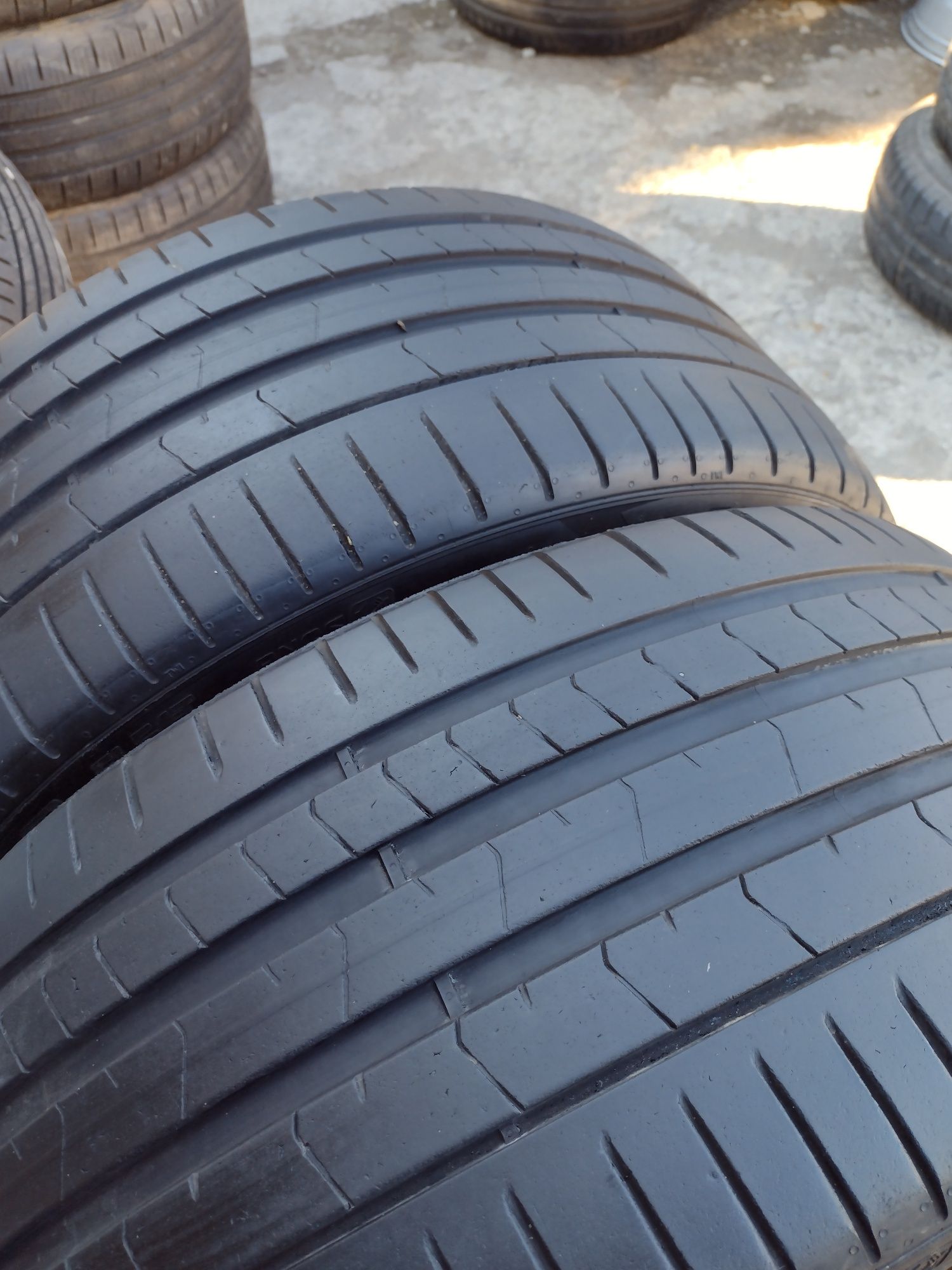 Перфектни 2бр.255/35/21 Pirelli dot0522