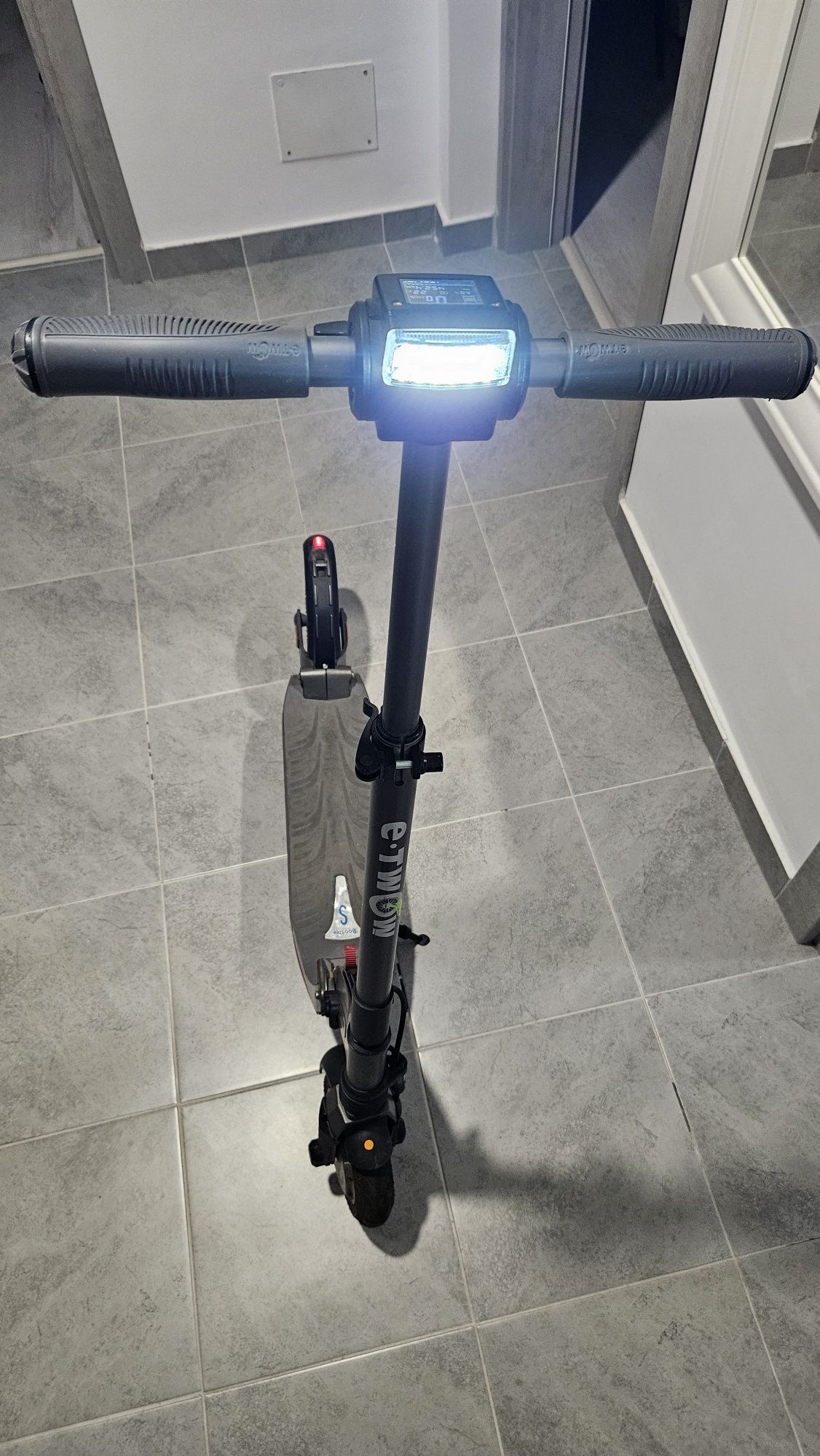Trotineta E-Twow Booster ES