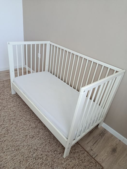 Pătuț Gulliver Ikea și saltea cocos