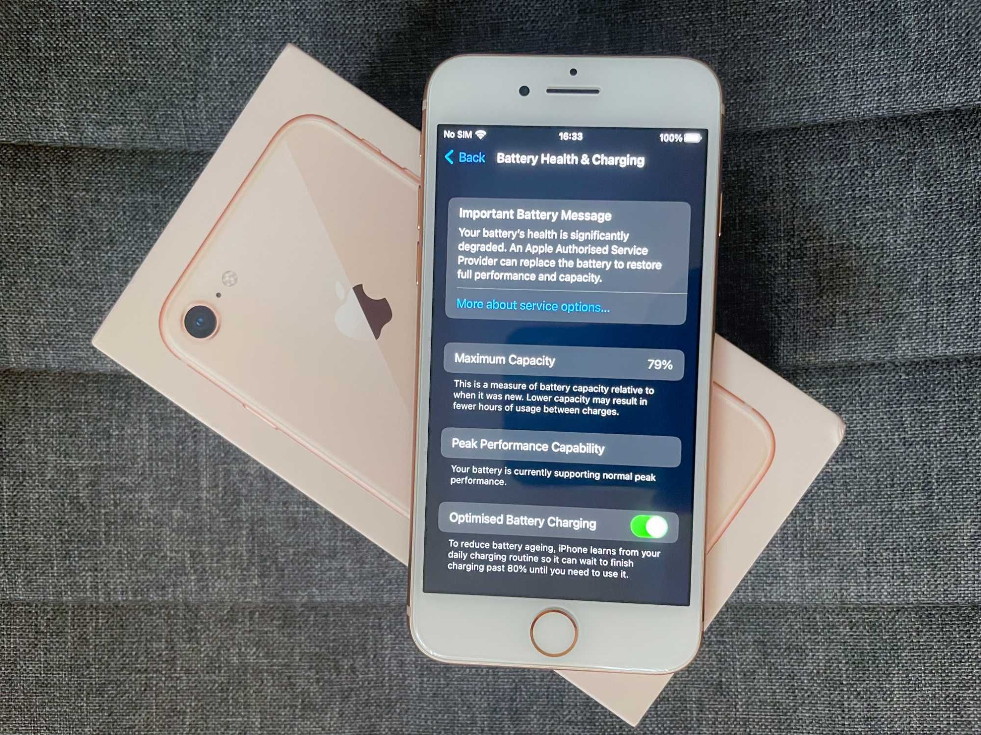 iPhone 8 Gold 64GB ПЕРФЕКТЕН