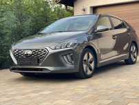 Hyundai IONIQ Hyundai Ioniq Hybrid Premium 2022 – 32.000 km • Full- Option