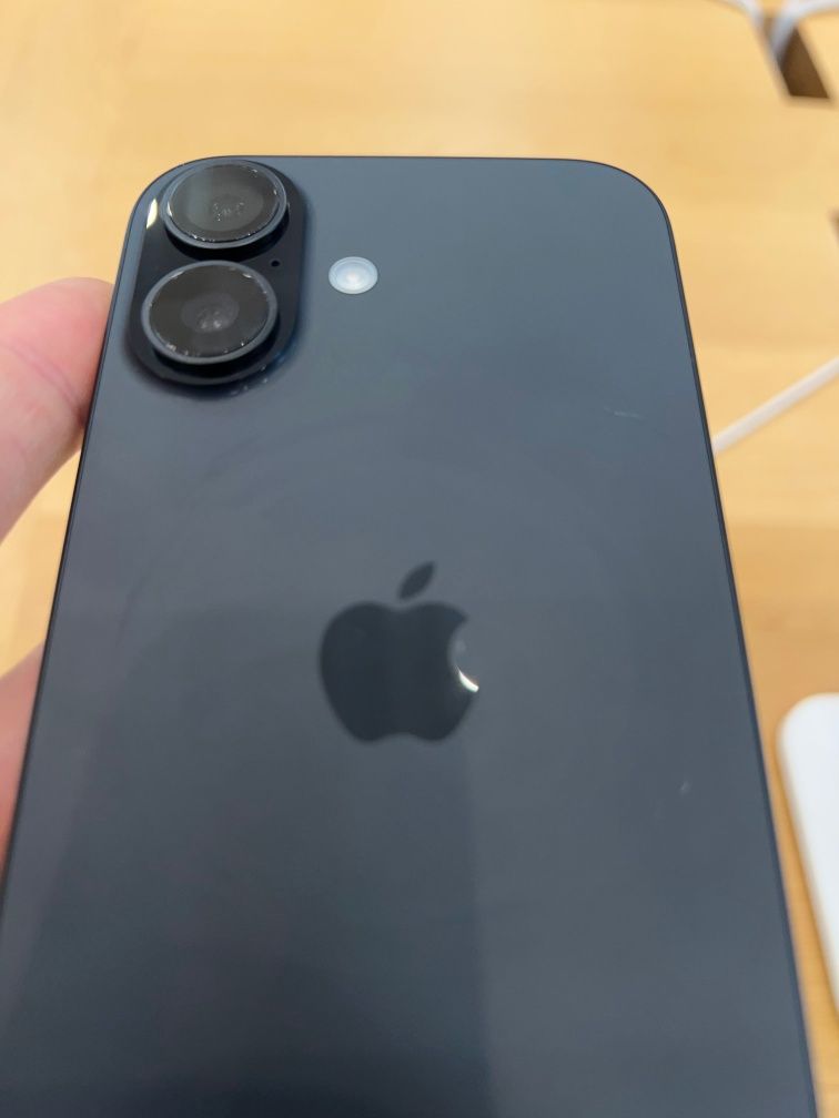 Iphone 16 ozi srochna