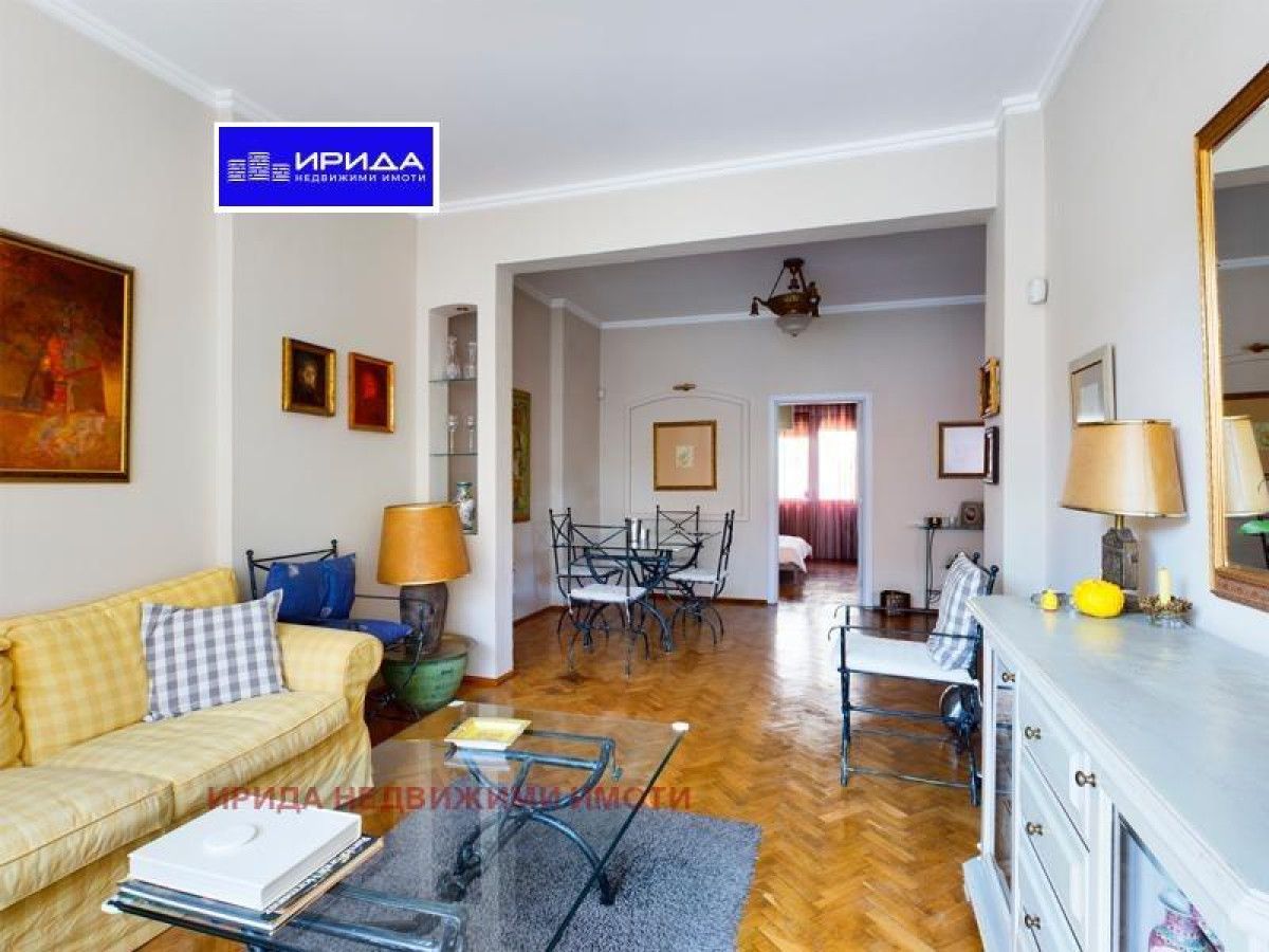 Продава се Тристаен апартамент в София, Център - 110 кв.м за 4000 €/кв.м - Снимка #3