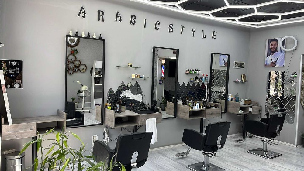 Închiriem scaune frizerie