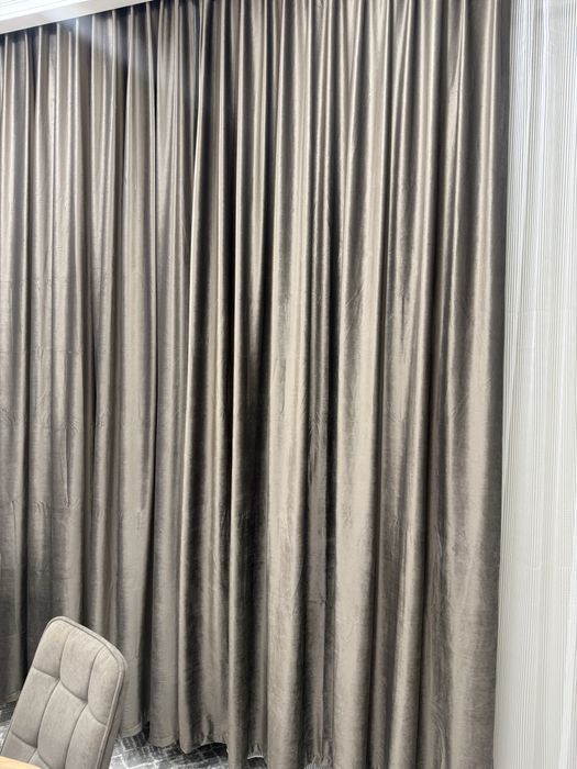 Шторы из велюра 2,93х1.91 размер 1 половинки