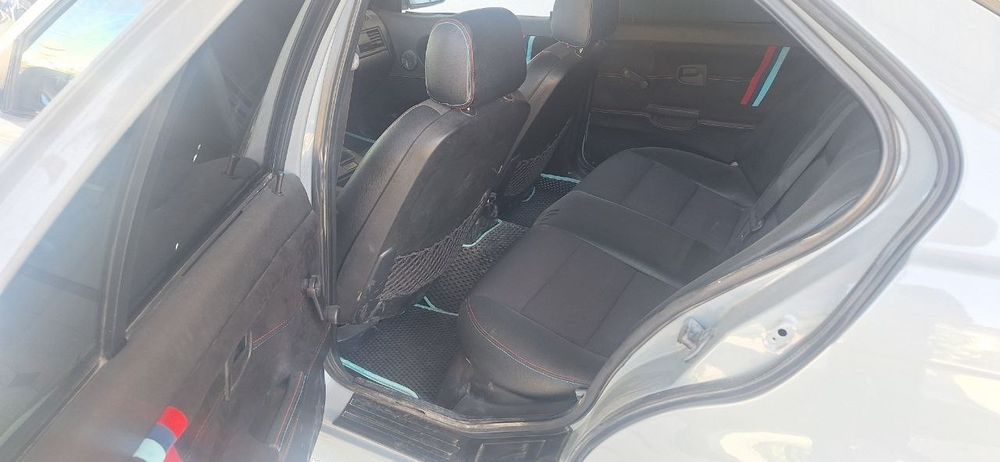 Sotiladi holati yaxshi mashina BMW E36