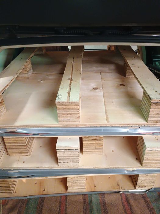 Дървени Евро Палета и Скари Използвани 30бр. и плоскости от Шпертплат