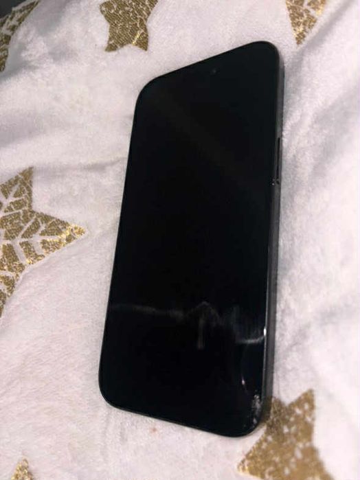 Iphon 15 black bat 84