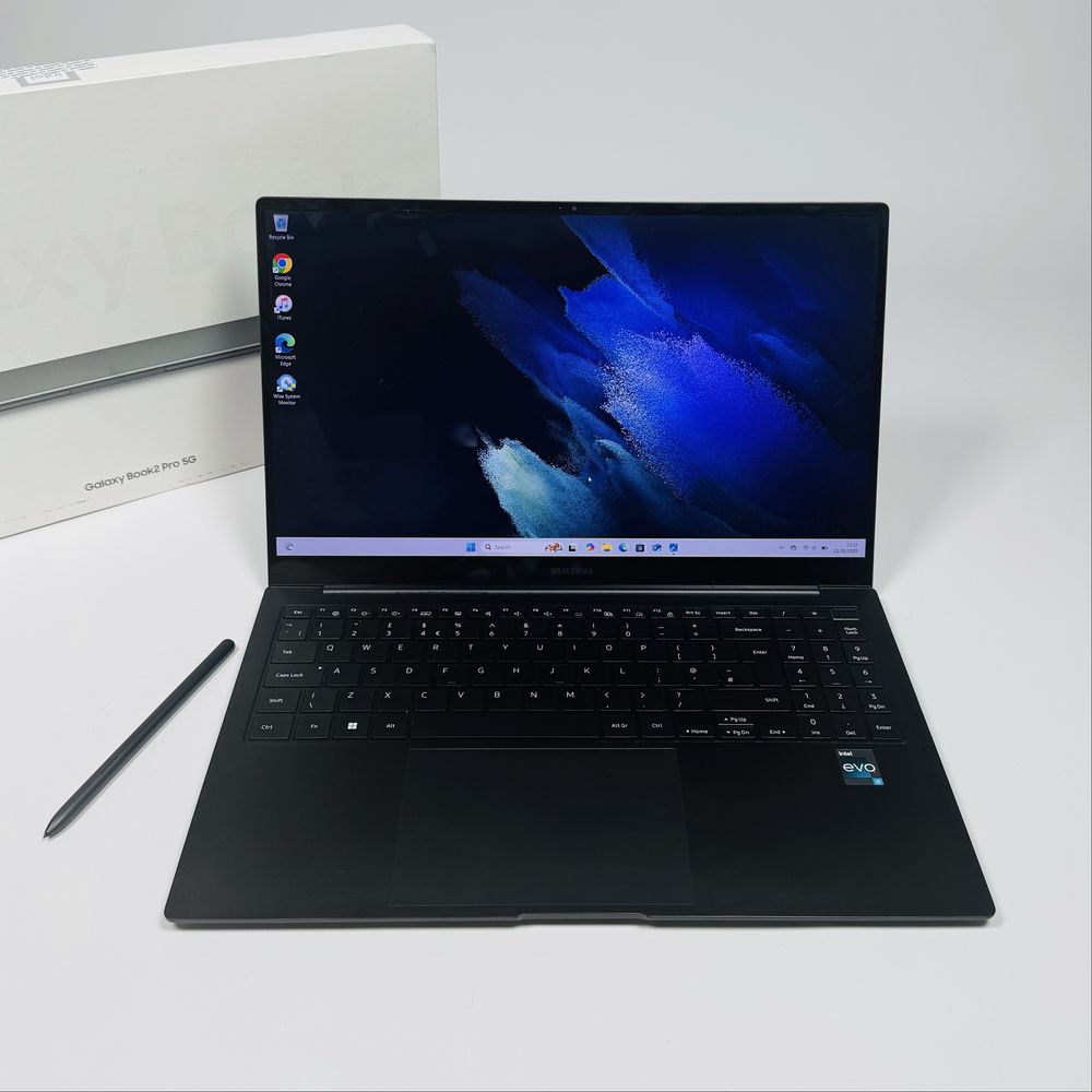 Samsung Galaxy Book 2 Pro 5G/15,6” AMOLED/i5-1240p/8GB LPDDR5/Iris Xe