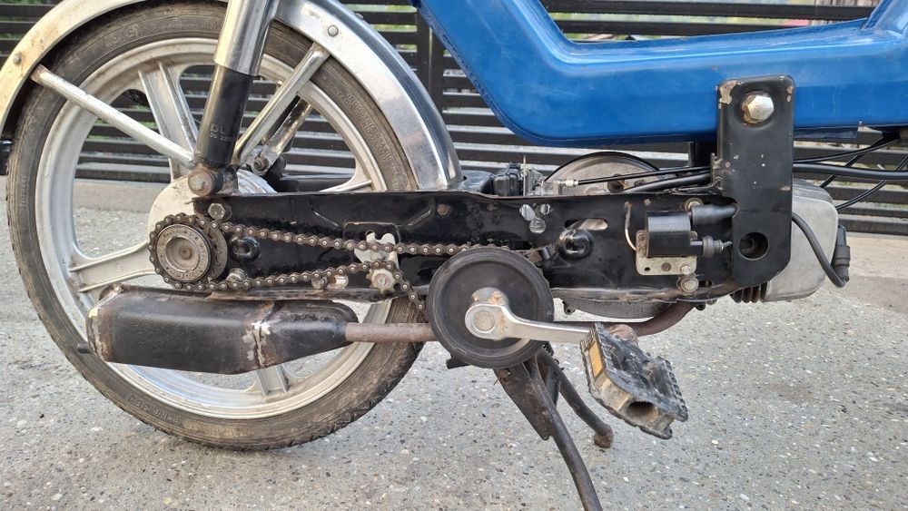 Vând moped piaggio