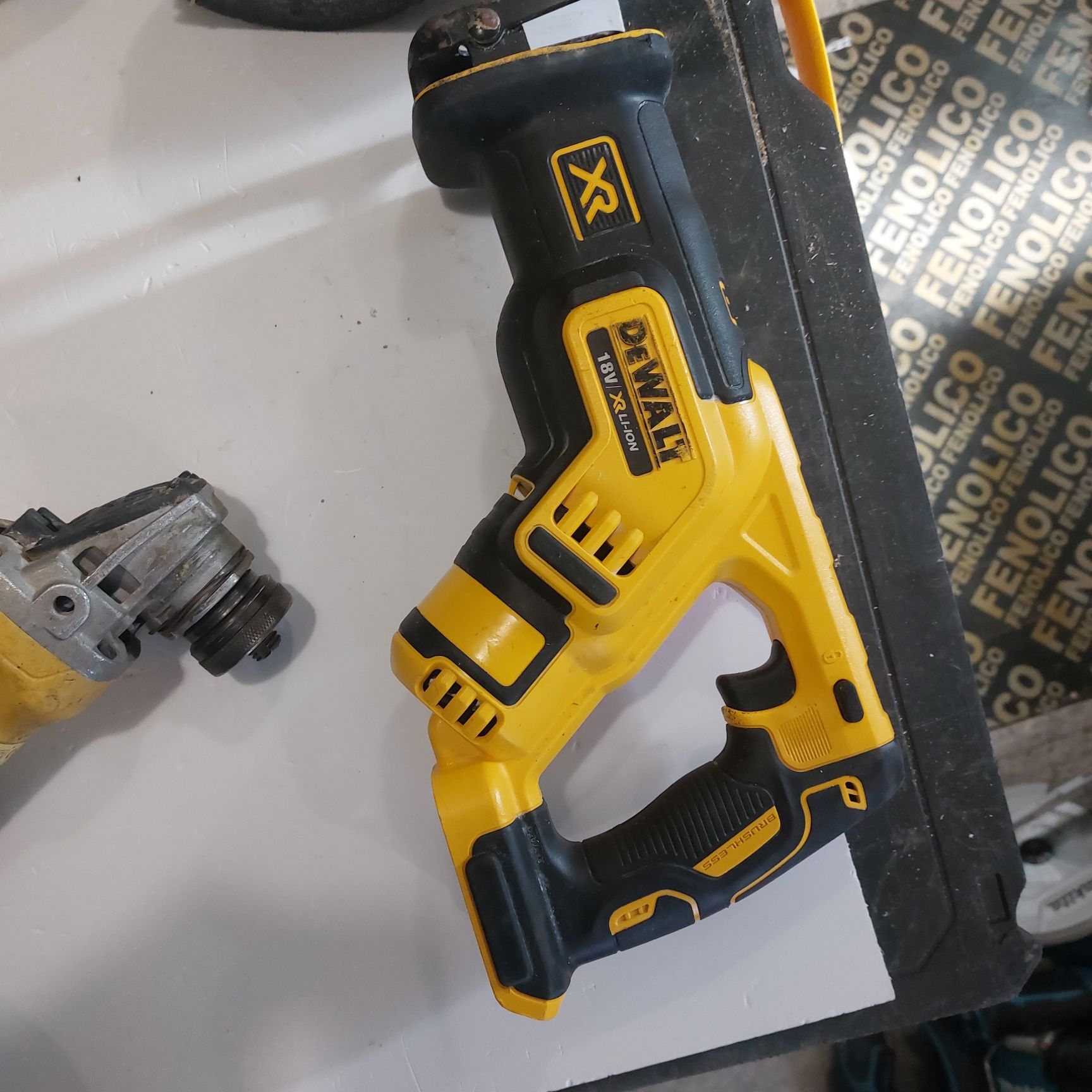 Девалт безчеткови сет машини Dewalt 18 V Brushless motor