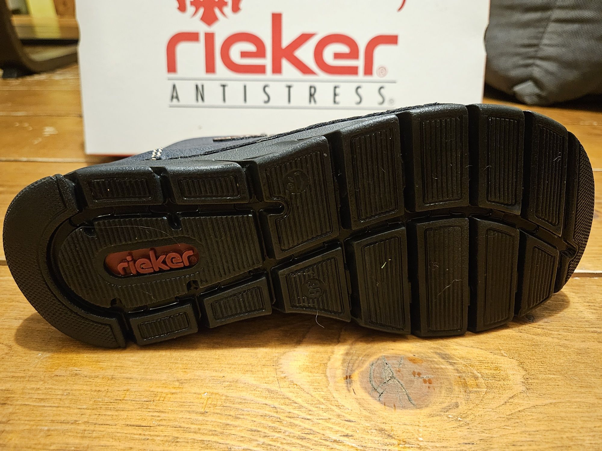 Обувки боти Rieker, 38 номер