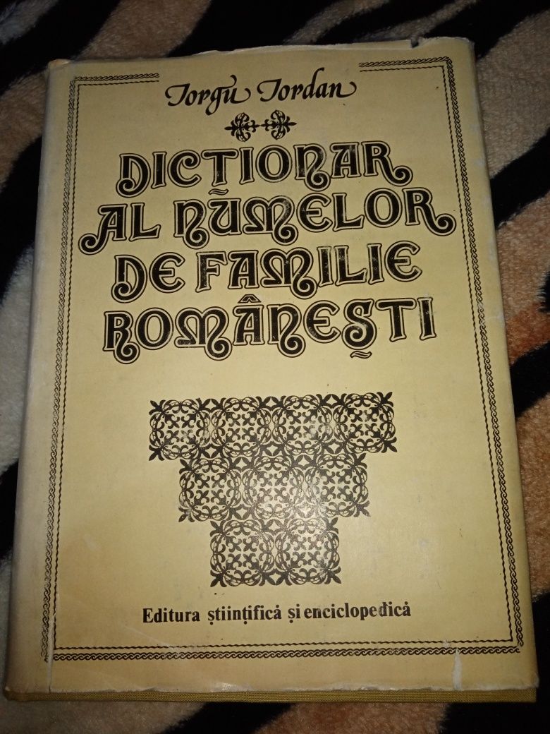 Vind dicționar al numelor de familie Rominesti și o carte pentru copii