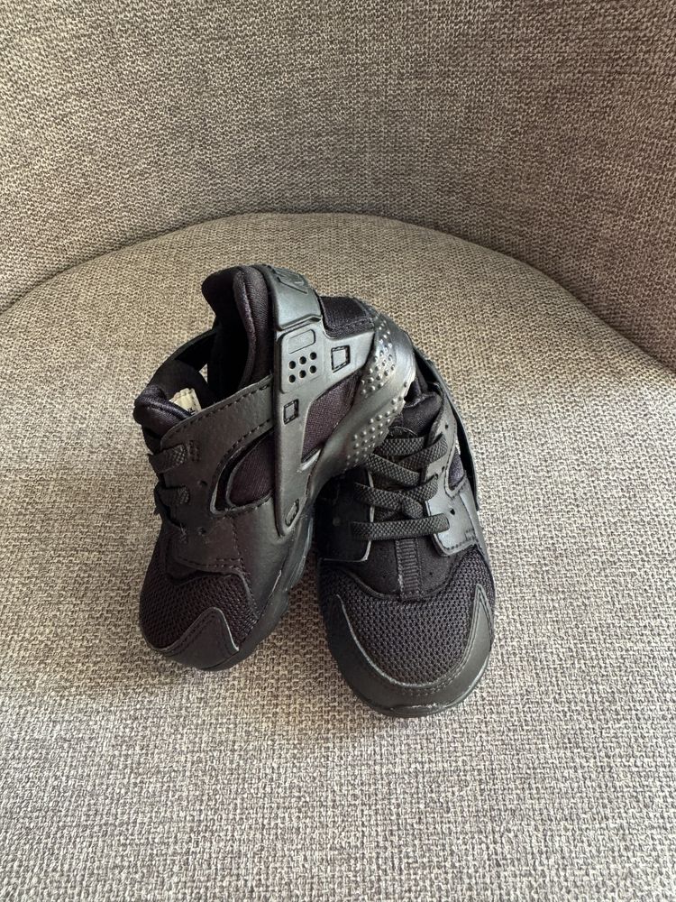 Nike huarache черни