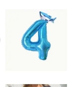 Vând 1 balon folie cifra 4 , 5 baloane folie și un banner happy birthd